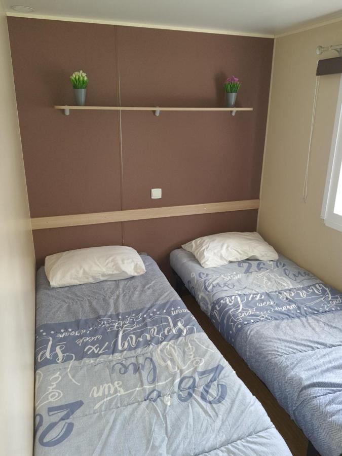 ויק-לה-גארדיול Mobilhome Climatise 3 Chambres מראה חיצוני תמונה