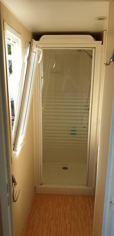 ויק-לה-גארדיול Mobilhome Climatise 3 Chambres מראה חיצוני תמונה